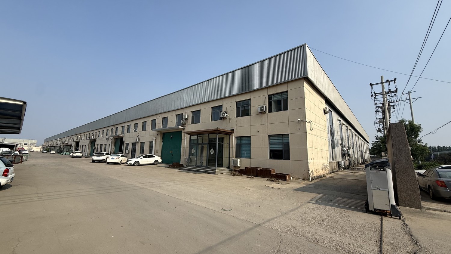 Stainless steel wire mesh manufacturing facility